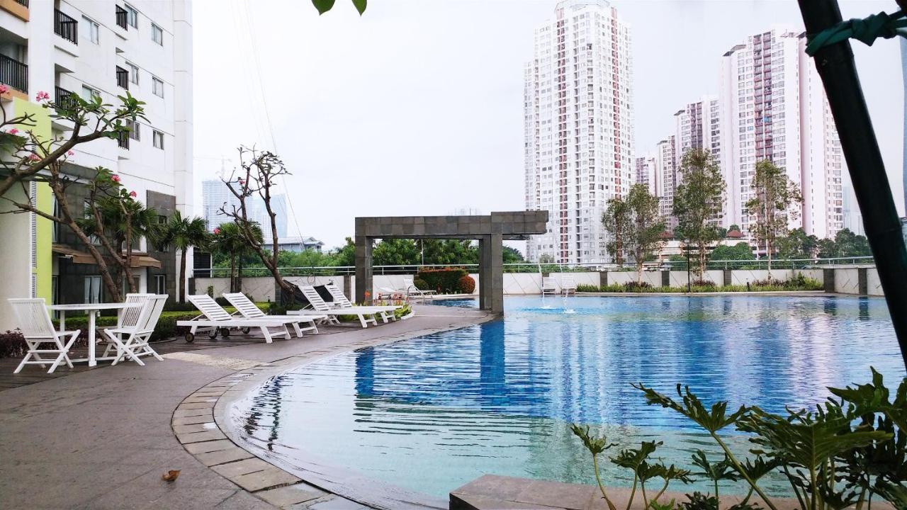 Homey 1Br At The Wave Near Epicentrum Kuningan By Travelio Джакарта Экстерьер фото